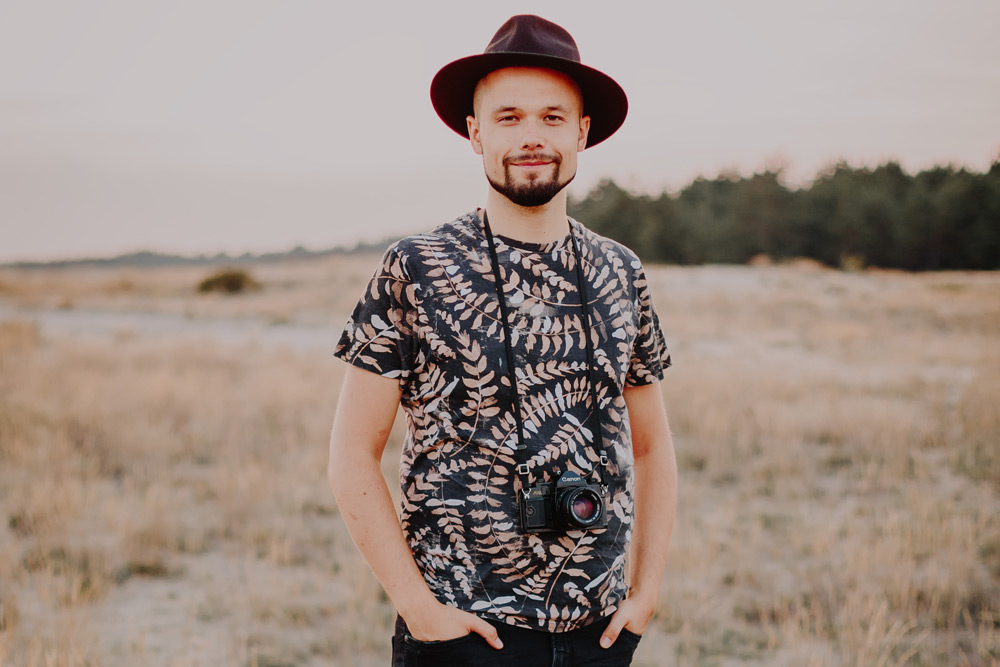 Marcin Syska zapraszający na warsztaty fotografii ślubnej