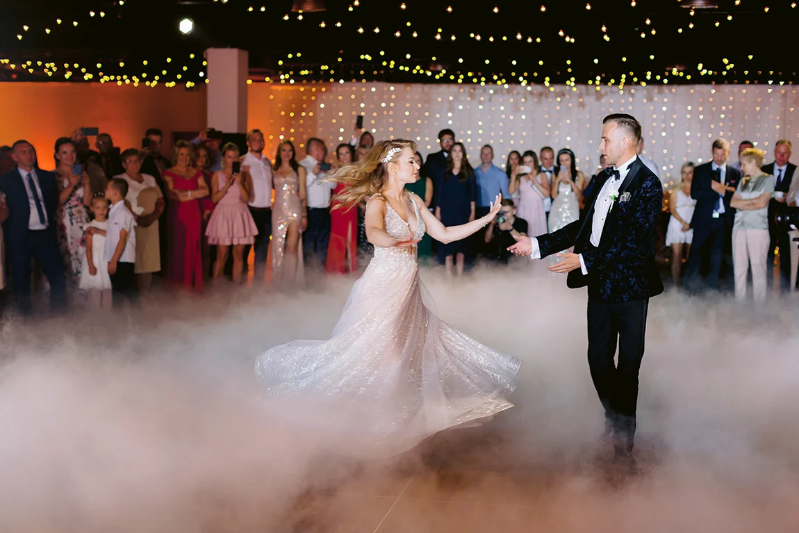 czarno złote wesele w eleganckim stylu